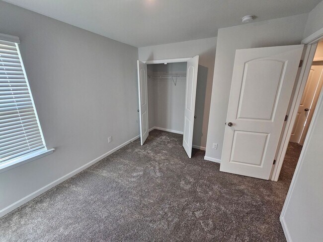 Building Photo - Like New Home is Mulberry Pond