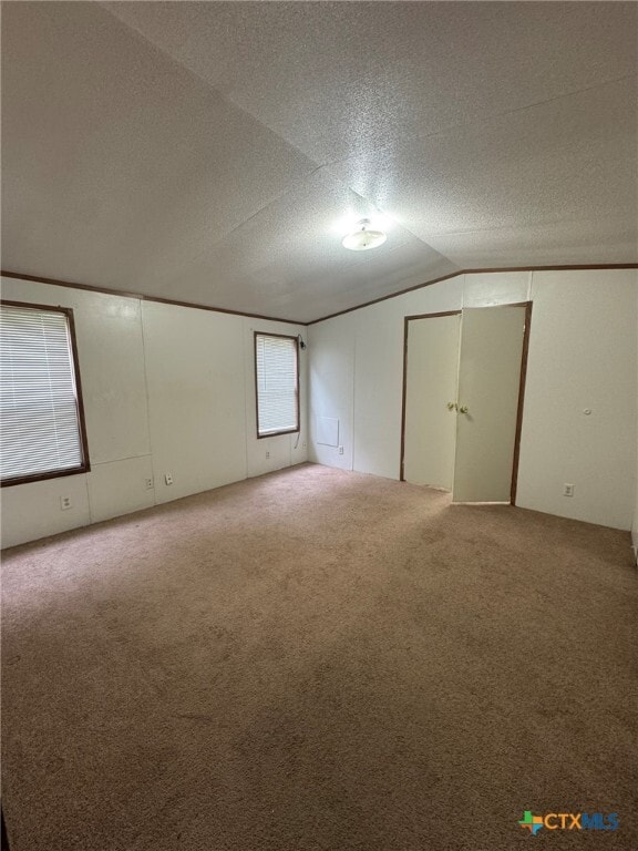 Building Photo - 260 Elm Dr