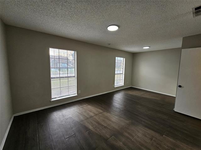 Building Photo - 824 Bailey Dr