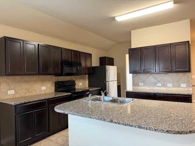 Building Photo - 6001 Roderick Dr