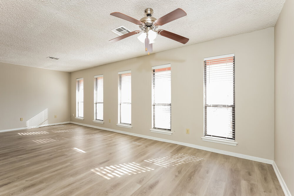 Building Photo - 8220 NW 112th Terrace