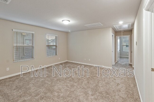 Building Photo - 3839 Barnett Rd