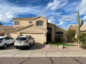 Building Photo - 15410 S 17th Ln