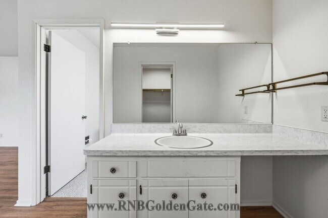 Building Photo - Gorgeous home with spacious yard in Kentfield for rent!