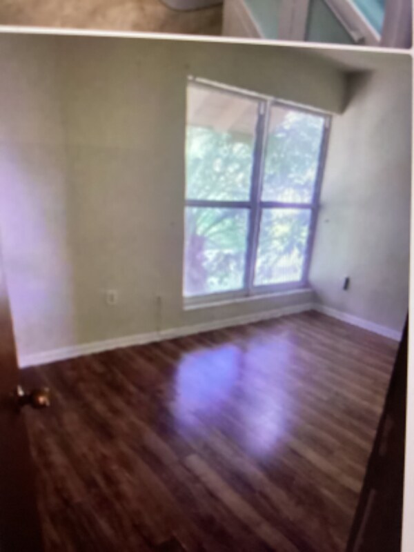 Building Photo - 8724 SW 103rd Ave