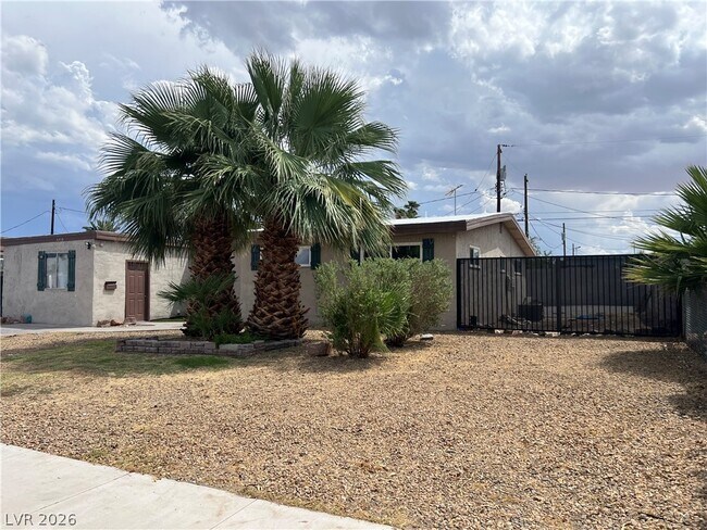 Building Photo - 5713 Idle Ave