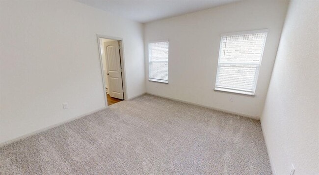 Building Photo - 452 Hunter Loop