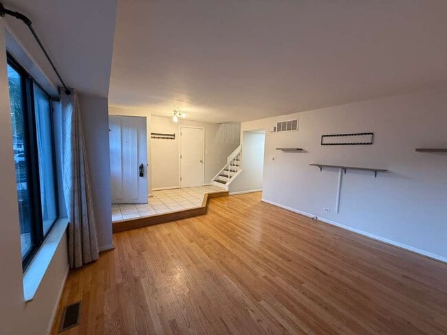 Building Photo - 1410 Whispering Springs Cir