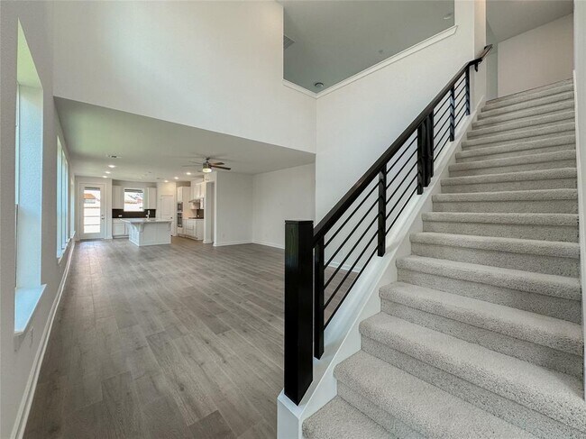 Building Photo - 541 Sand Branch Dr
