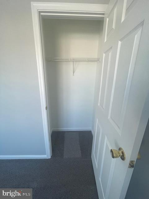 Building Photo - 19 Sir Thomas Ln