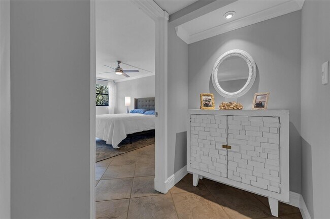 Building Photo - 2900 NE 14th Street Causeway