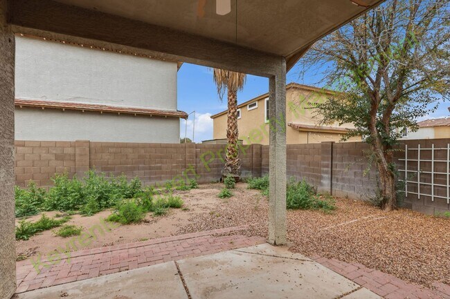 Building Photo - Gilbert 3-Bed / 2.5-Bath Home with Convenient Central Location