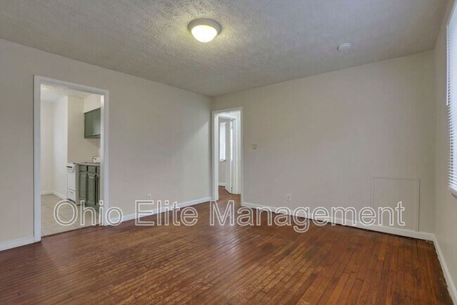 Building Photo - 209 N James Rd