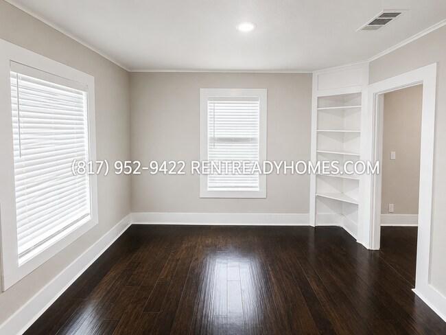 Building Photo - 1021 Delmas St