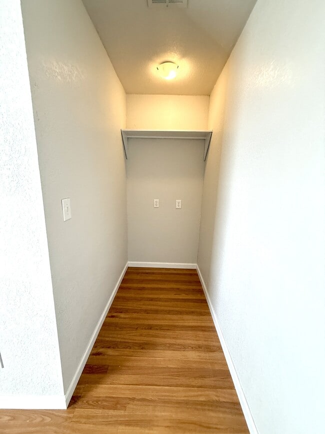 Building Photo - 5566 OK-199