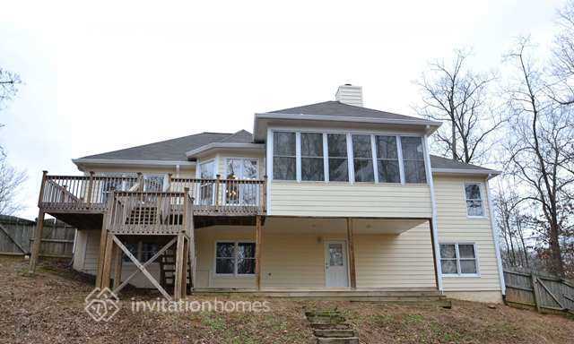 Building Photo - 2196 Woodbriar Dr