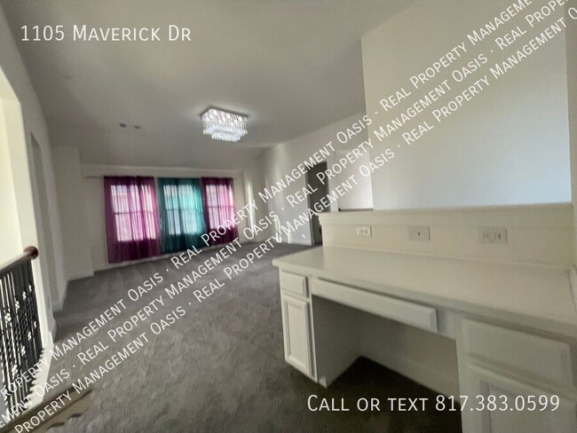 Building Photo - 1105 Maverick Dr