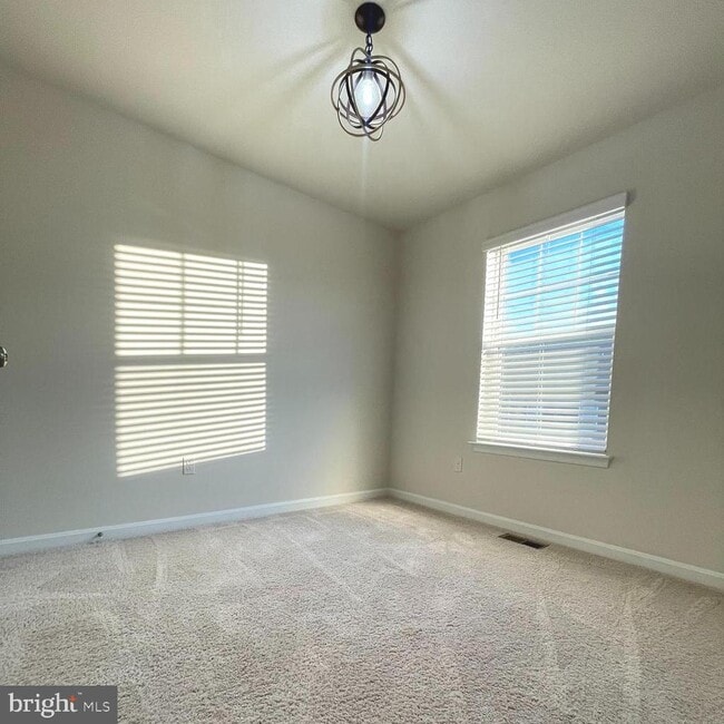 Building Photo - 2709 Princess Victoria Way