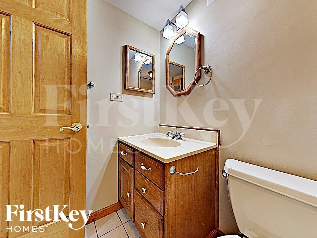 Building Photo - 2615 Moss Ln