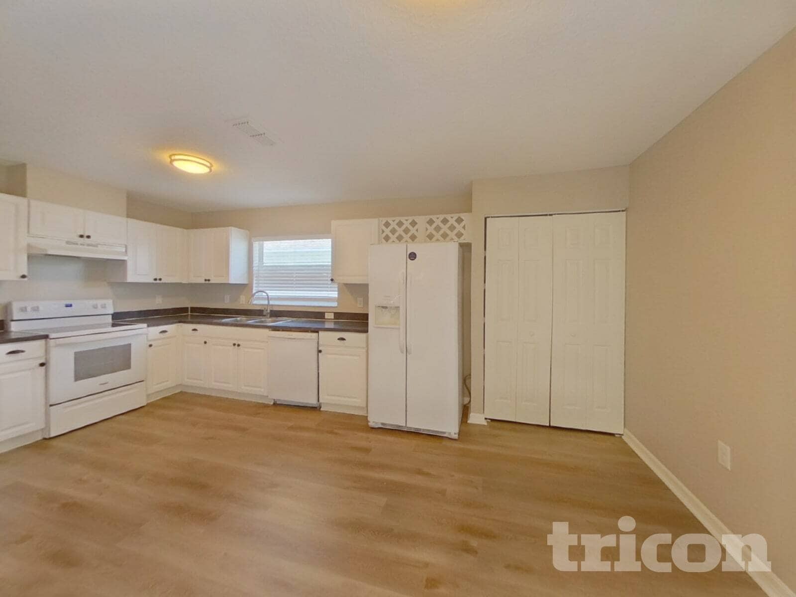 Building Photo - 1445 Blossom Bayou Cir