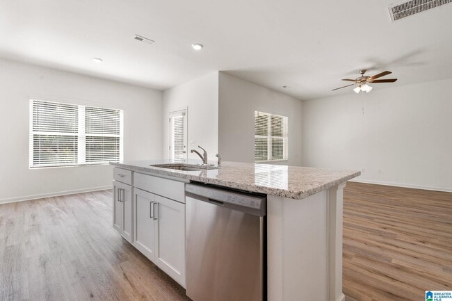 Building Photo - 2029 Eaton Pl
