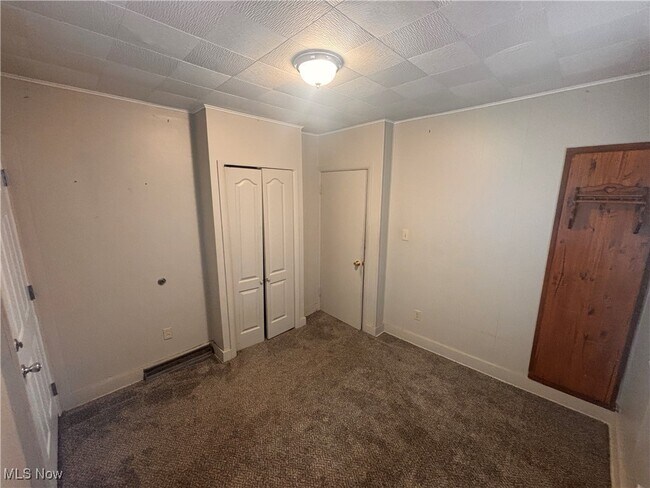 Building Photo - 1453 Woodbirch Ave