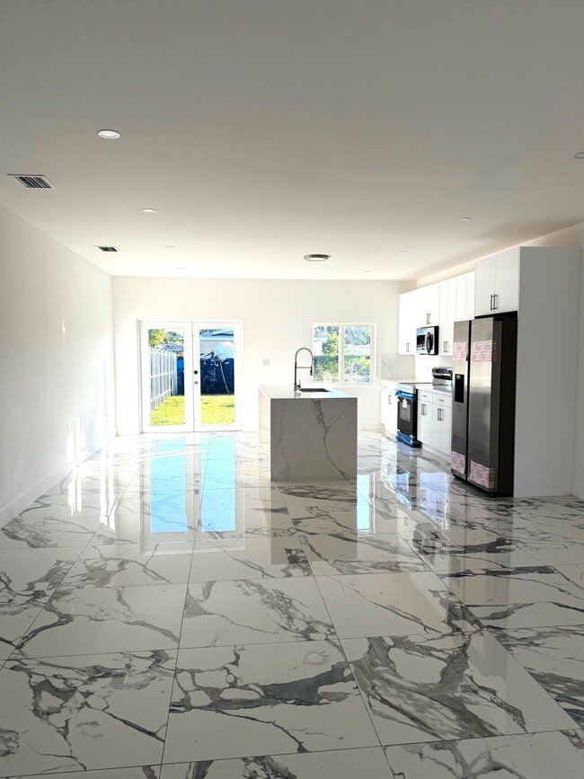 Building Photo - 11870 SW 220th St