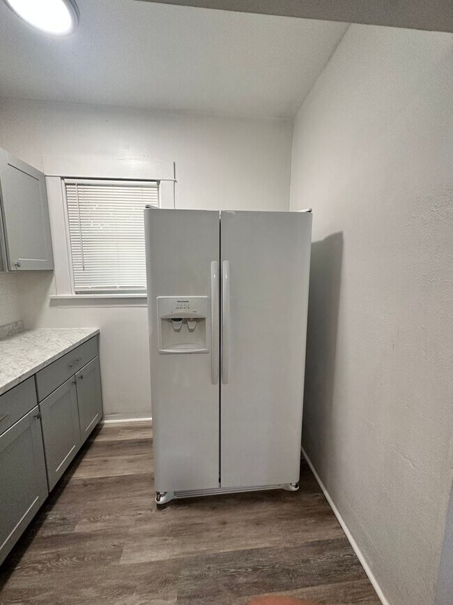 Building Photo - Updated 4-Bedroom Home Near Perry Street –...