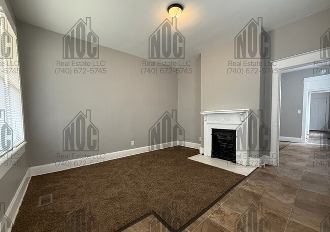 Building Photo - 440-440 Locust St