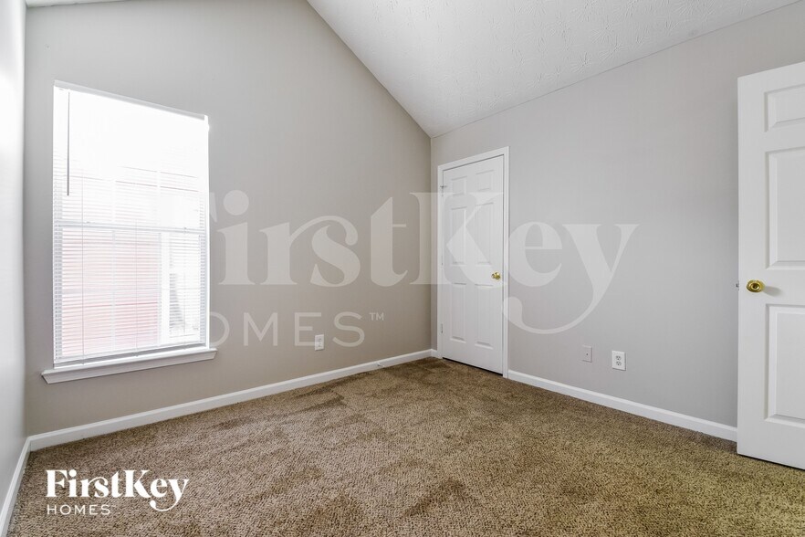 Building Photo - 1429 Gates Cir SE