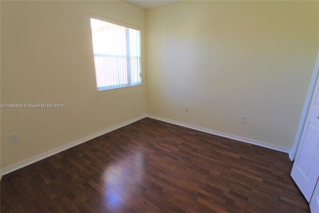 Building Photo - 3157 SW 153rd Ct