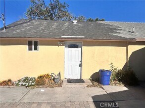 Building Photo - 8017 Laurel Ave
