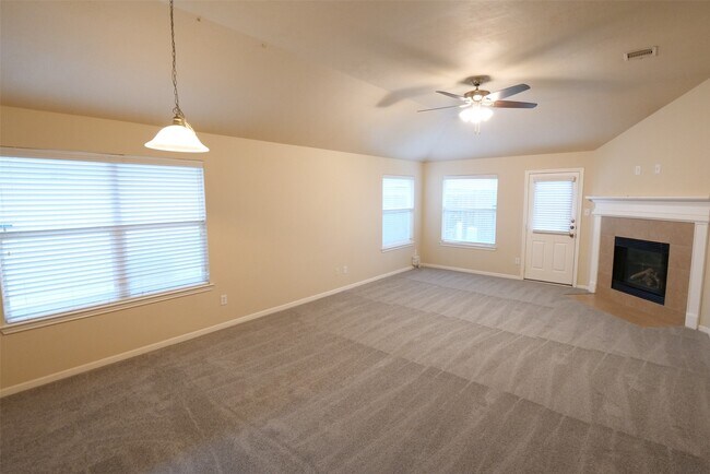 Building Photo - 19127 Canaras Ct