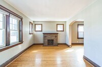 Building Photo - 5512-5514 S Grand Blvd