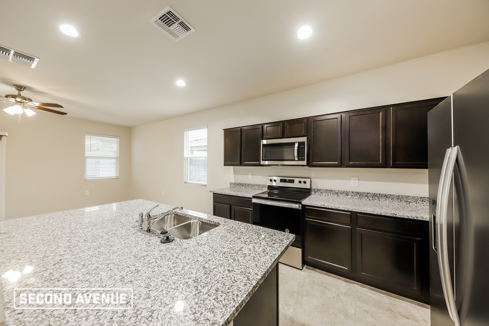 Building Photo - 18458 W Faye Way