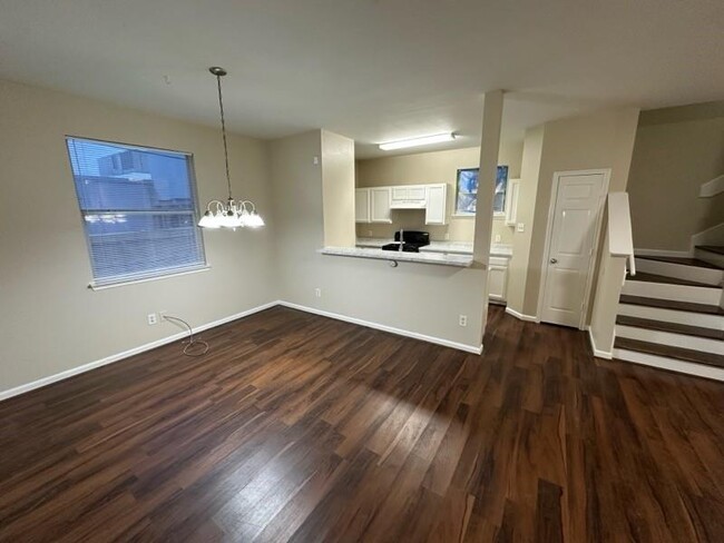 Building Photo - 6435 Waldron Dr