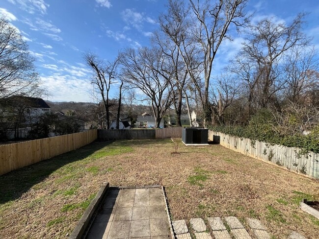 Building Photo - Pet Friendly Home with Fenced Yard in Sylvan Park, 3 Bedrooms/ 1 Bath, Minutes to the Greenway