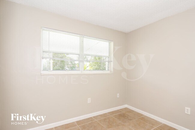 Building Photo - 1291 NW 60th Ave