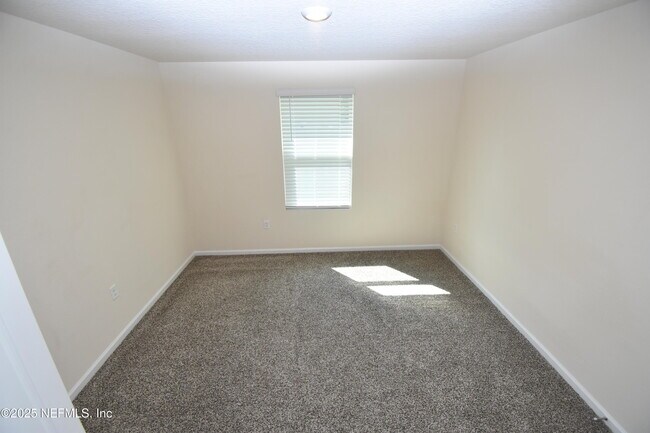 Building Photo - 70200 Roseapple Ct