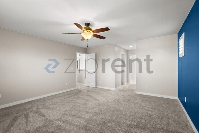 Building Photo - 722 85th Dr SE