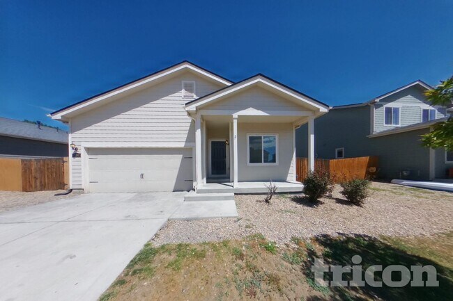 Building Photo - 6550 Phantom Way