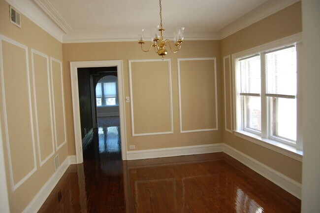 DINING ROOM-2 - 2011 W Fargo Ave