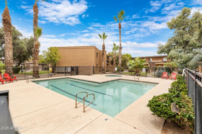 Building Photo - 7110 E Continental Dr