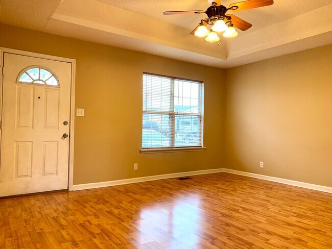 Building Photo - 106 Bowers Ct