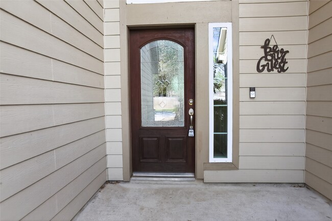 Building Photo - 126 Silver Penny Dr