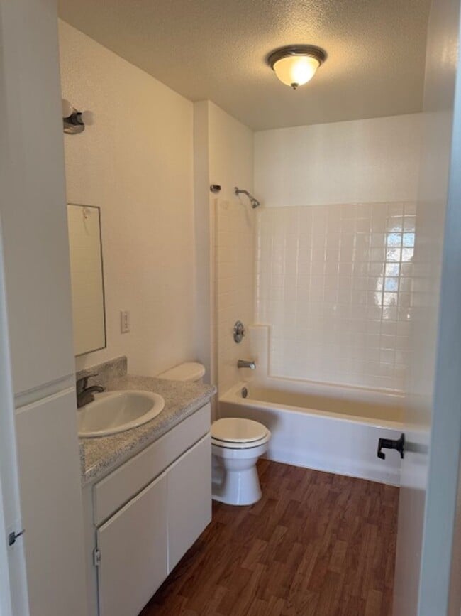 Interior Photo - Sierra View Gardens