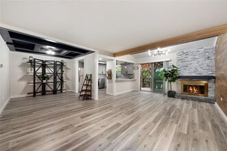 Building Photo - 2703 Meadowstone Ct