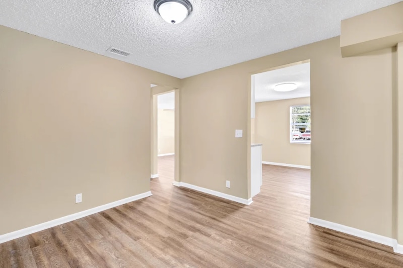 Building Photo - 6969 Delisle Dr