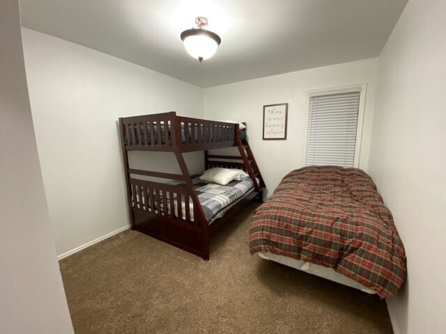 Building Photo - 545 S Valley View Dr
