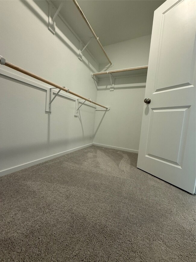 Building Photo - 14896 N Ascot Bnd Cir